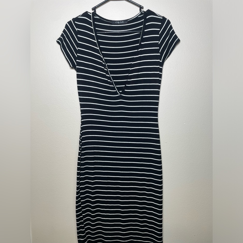CITY HALO Midi Dress size SMALL